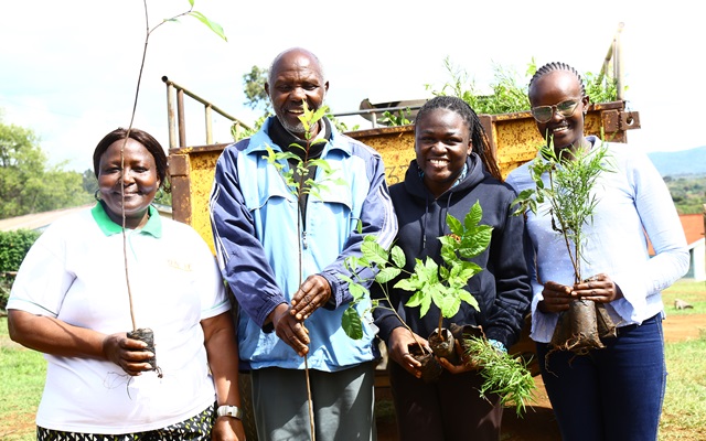 Ms. Kilonzi (KENAFF), Mr. Murgong (Lead Farmers) , Ms. Awuor (Project Lead) and Ms. Chelangat (young farmer) pose before the demonstration activities at the ATC